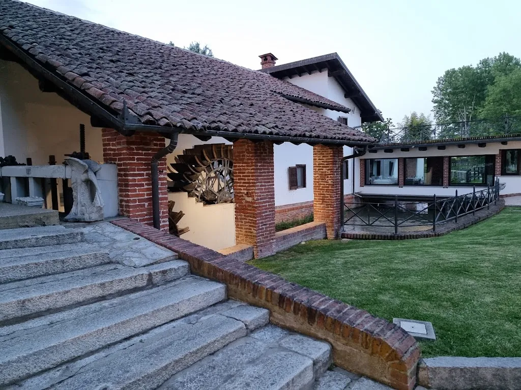 Mario Mastellone_Ristorante Pizzeria Bar Novarello_Granozzo con Monticello_review