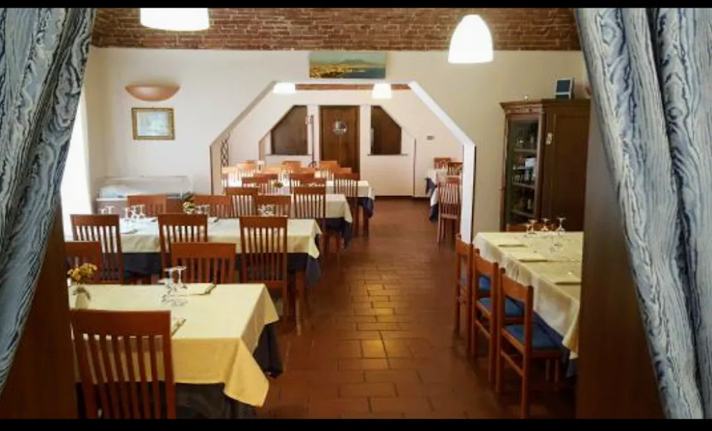 Ristorante Pizzeria Cala Azzurra restaurant in Granozzo con Monticello