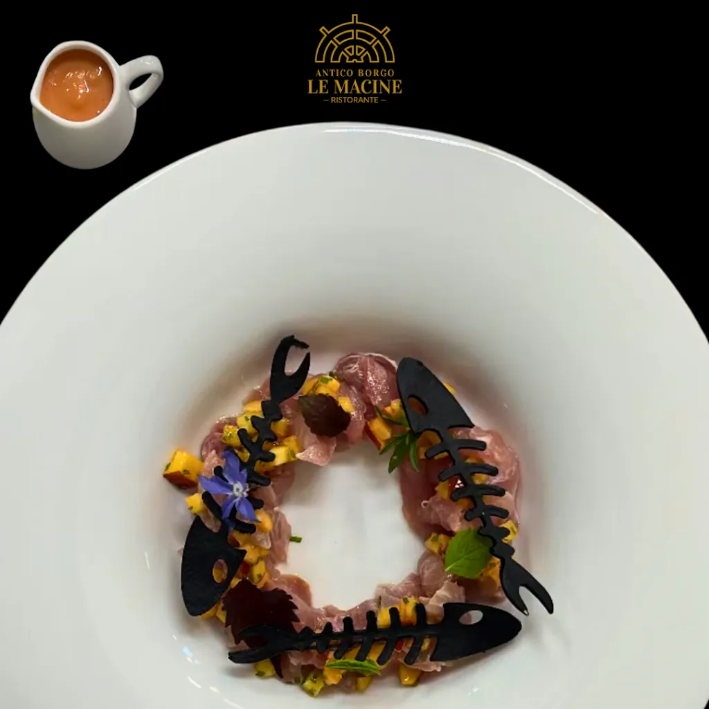 Antico Borgo Le Macine_Granozzo con Monticello_slider_image_2