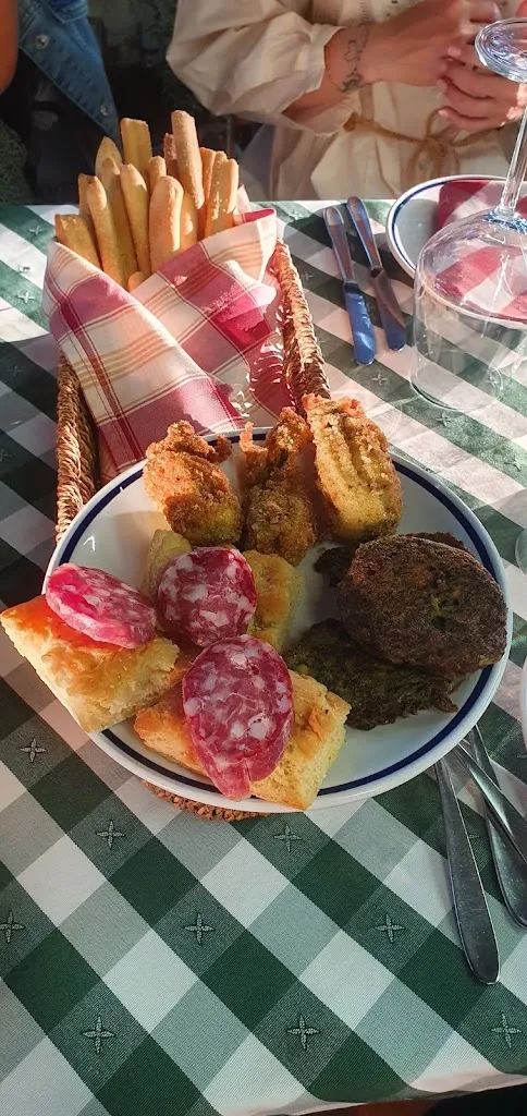 Stefan Jenzer_Albergotto Natalina_Grazzano Badoglio_review