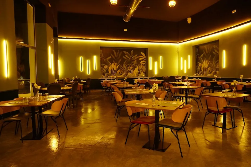 Botanic Village Gozzano | Ristorante • Pizzeria • Lounge Bar • Calcio • Padel • Eventi_Gozzano_slider_image_1