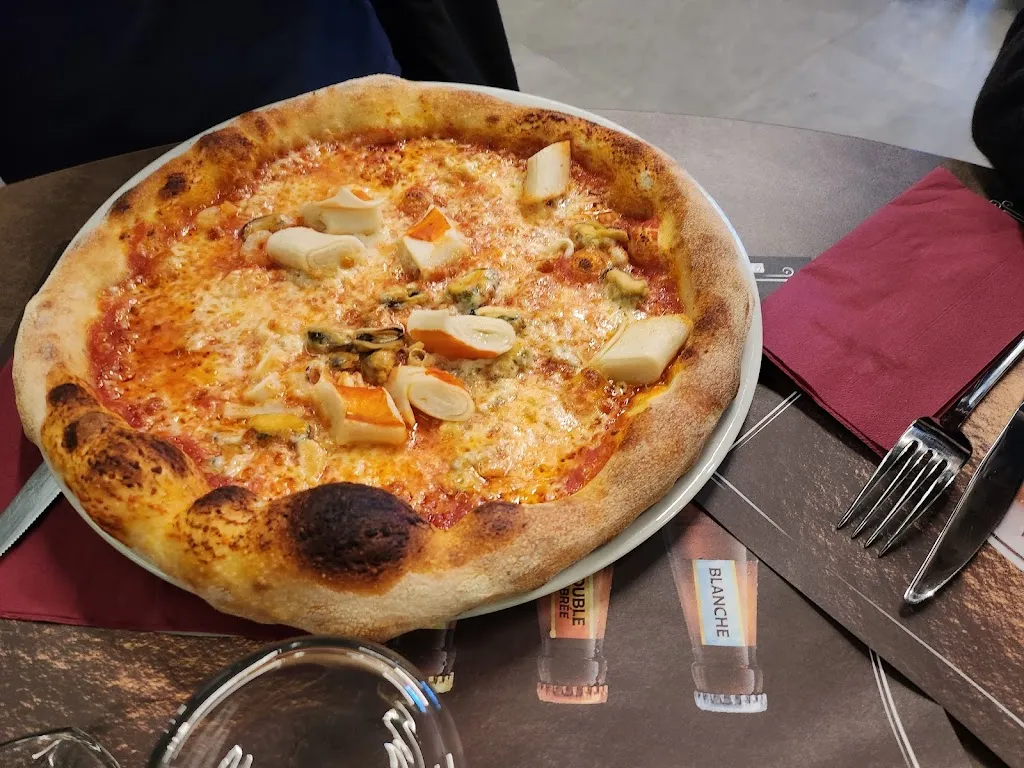 Botanic Village Gozzano | Ristorante • Pizzeria • Lounge Bar • Calcio • Padel • Eventi_Gozzano_slider_image_3