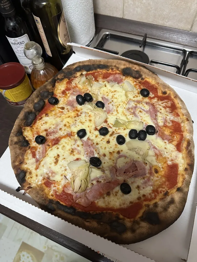 Naughty boy_L'Angolo Della Pizza S.N.C. Di Falabella Luigi & C._Gozzano_review