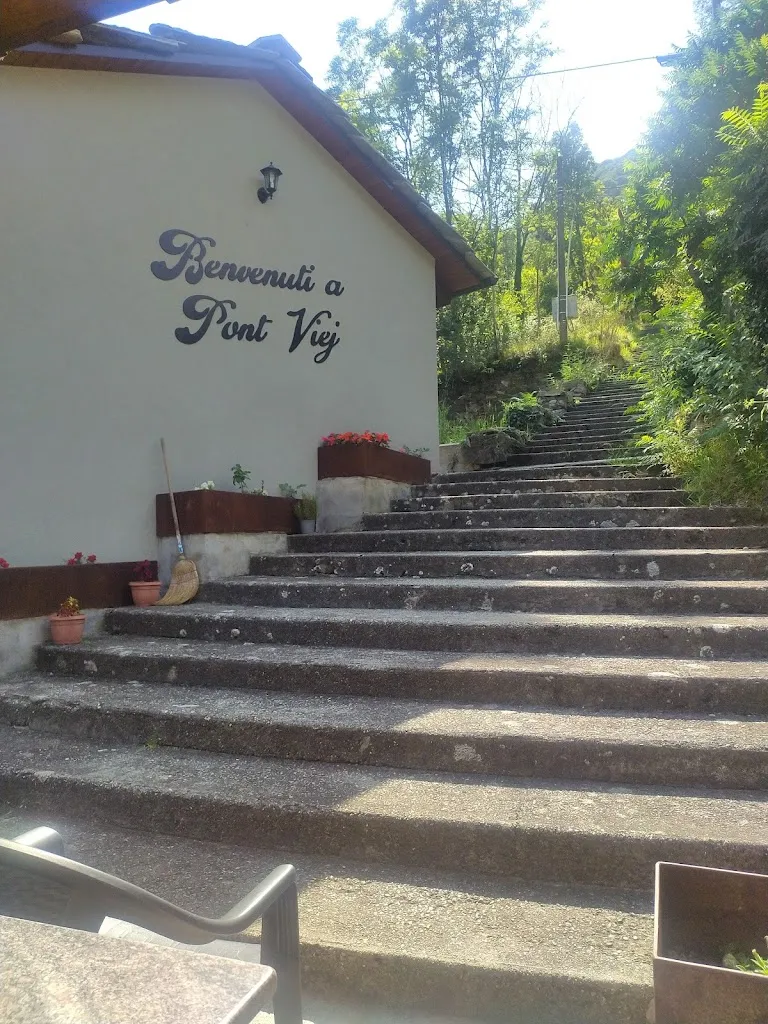 Gabriele Basolo_Bar Ristoro Pont Viei_Ingria_review