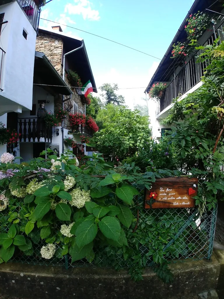 François LeStof_Bar Ristoro Pont Viei_Ingria_review