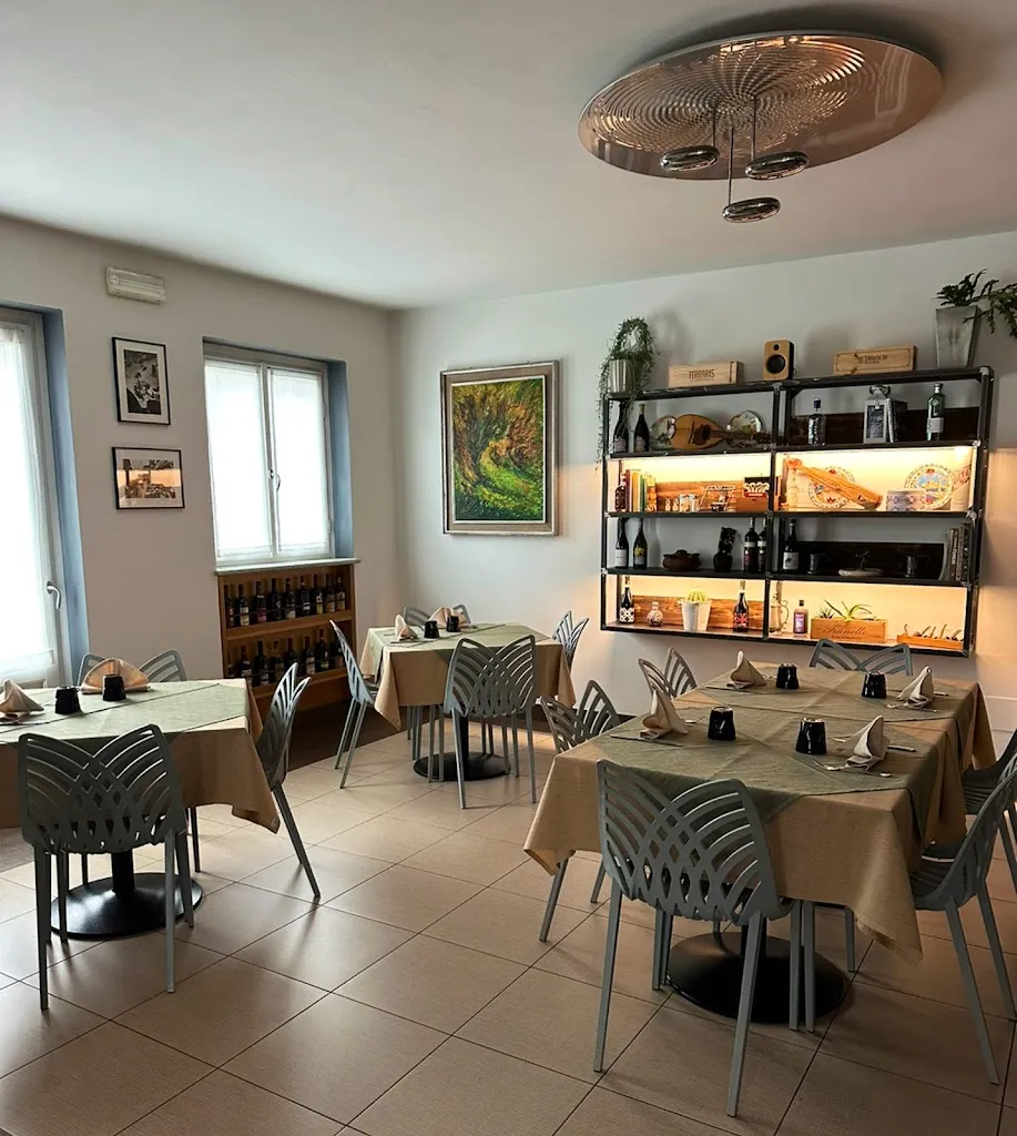 Osteria del tir a sciopp restaurant in Invorio