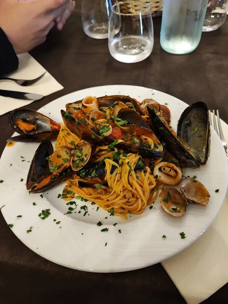 Marco La Commara_La Sucita' d'Issaj La Societa' di Roby e Sara_Issiglio_review