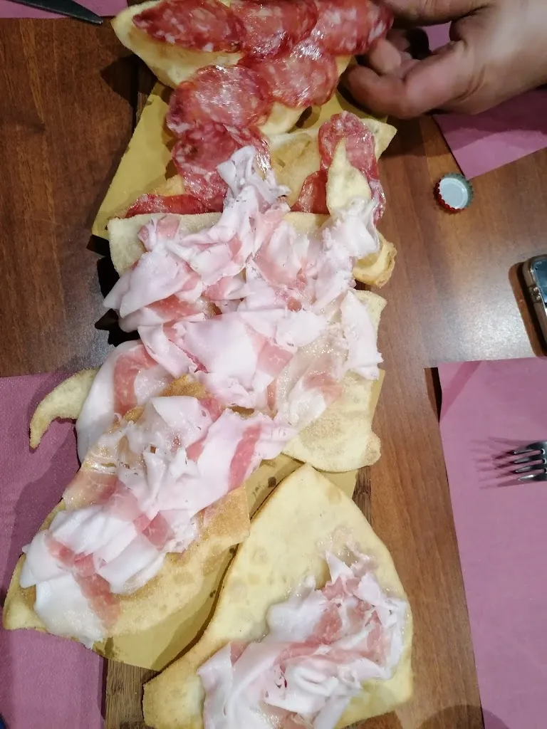 Sara Giorgi_Il Brutto Anatroccolo_Isola d'Asti_review