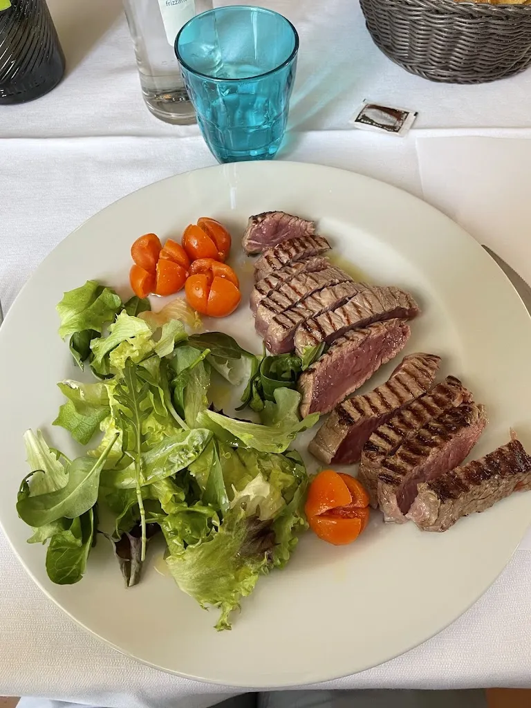 Cristian Donarini_Il Brutto Anatroccolo_Isola d'Asti_review