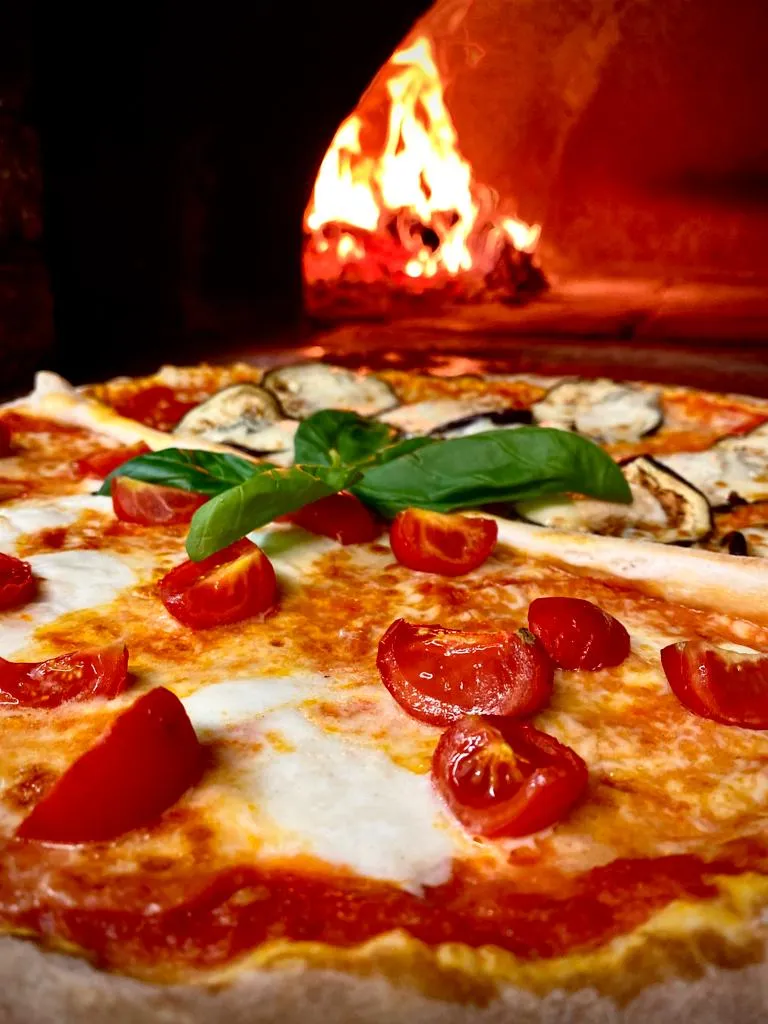 Menu_LA ISLA- RISTORANTE ISOLABELLA_Isola Sant'Antonio_image_4