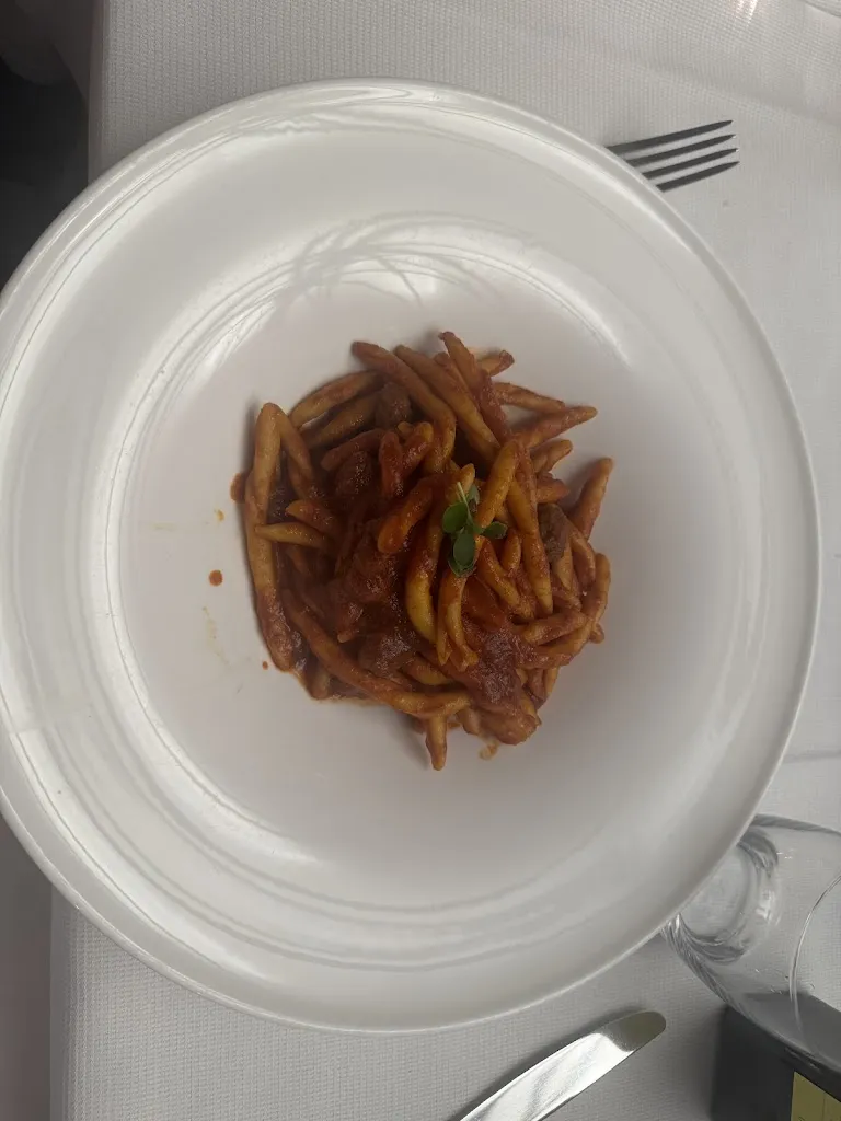 Rooted Image_La Loggia del Piazzale Michelangelo_La Loggia_review