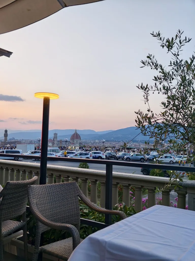 La Loggia del Piazzale Michelangelo_La Loggia_slider_image_3