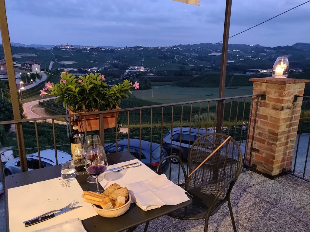 Osteria Veglio restaurant in La Morra