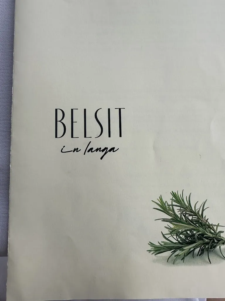 Family Scheffey_Belsit in Langa_La Morra_review