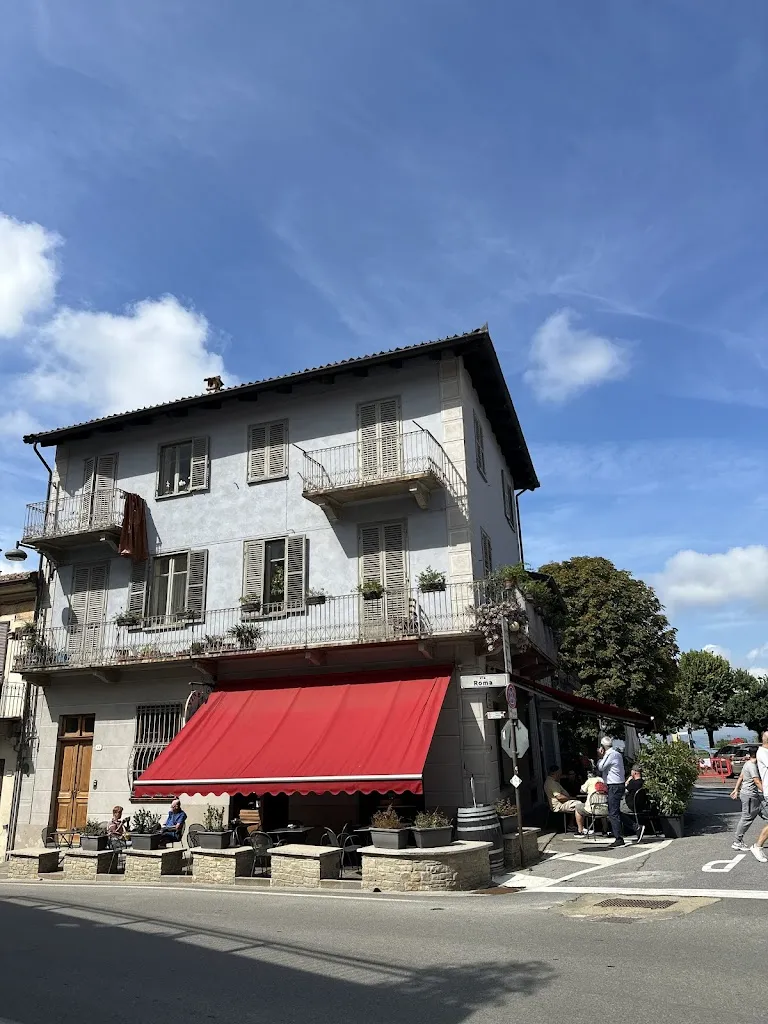 Vinbar_La Morra_slider_image_2