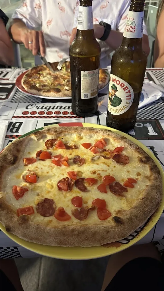 Thomas Clausen_Pizzeria K R 7_Lequio Tanaro_review
