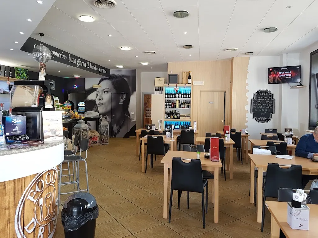 bar Vespa restaurant in Lesegno