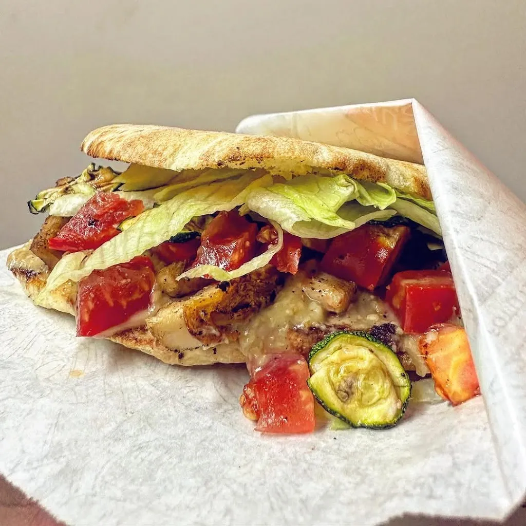 Toast... e Via! | Maxi Toast & Panzerotti di Carne restaurant in Cerignola