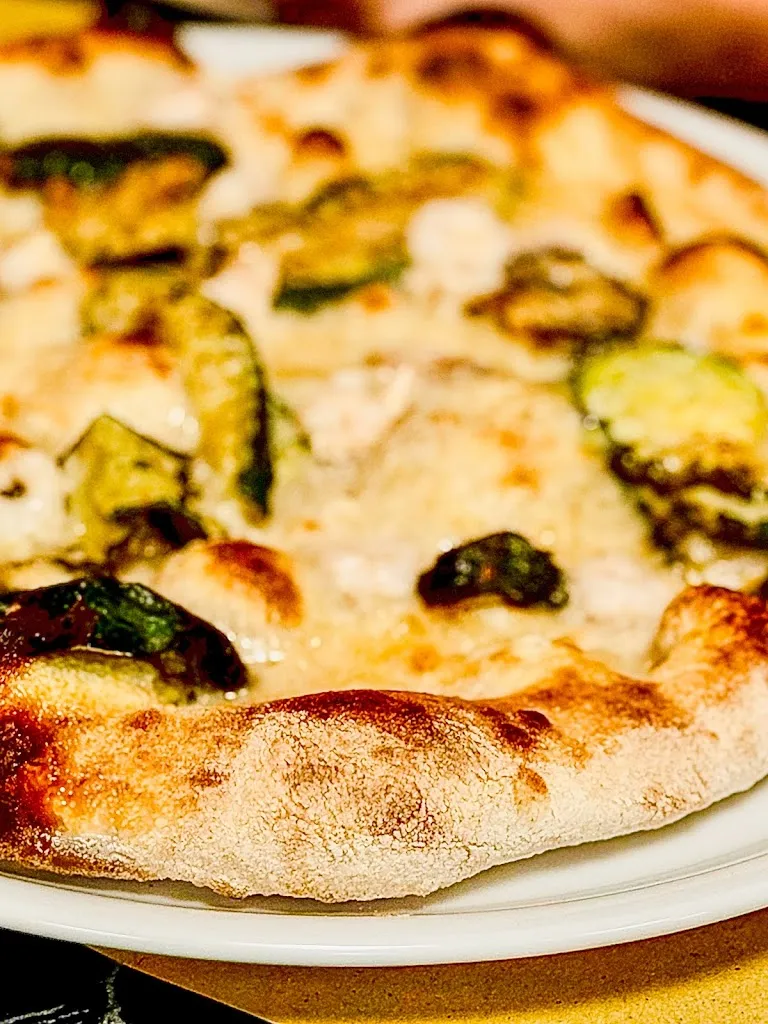 Pizzeria DePa Cafe_Lessolo_slider_image_1