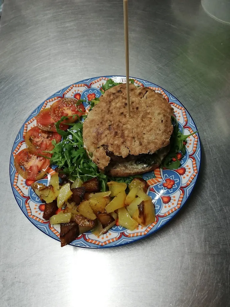 Botanical 22_Cerignola_slider_image_3