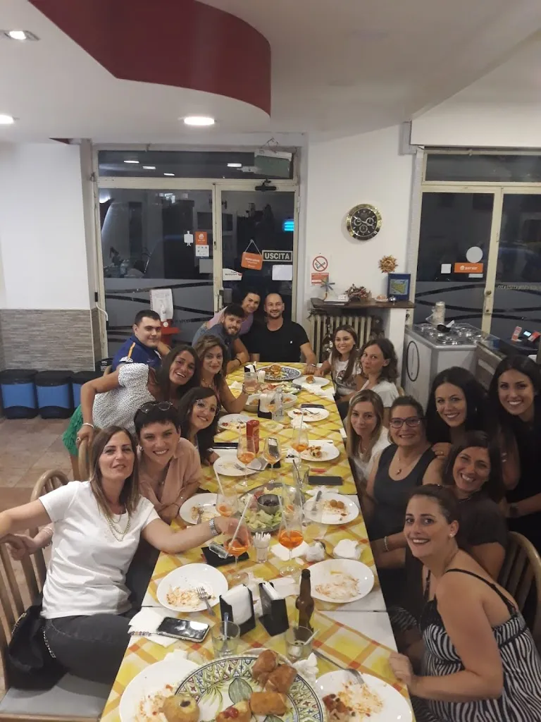 Donatella Serena_Sapori di Sicilia Gastronomia Bar Tavola Calda_Leini_review