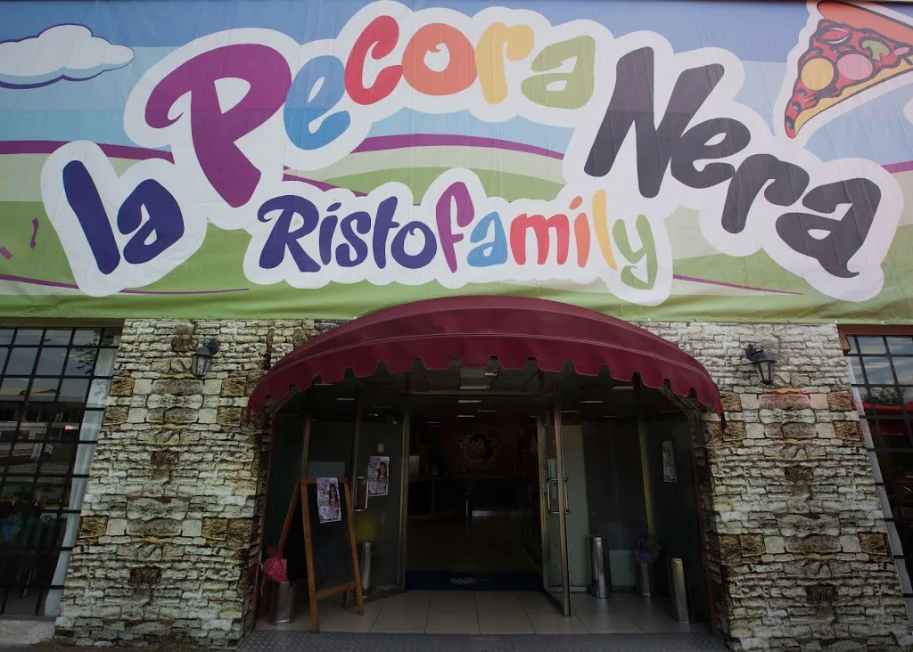 La Pecora Nera_Leini_slider_image_1