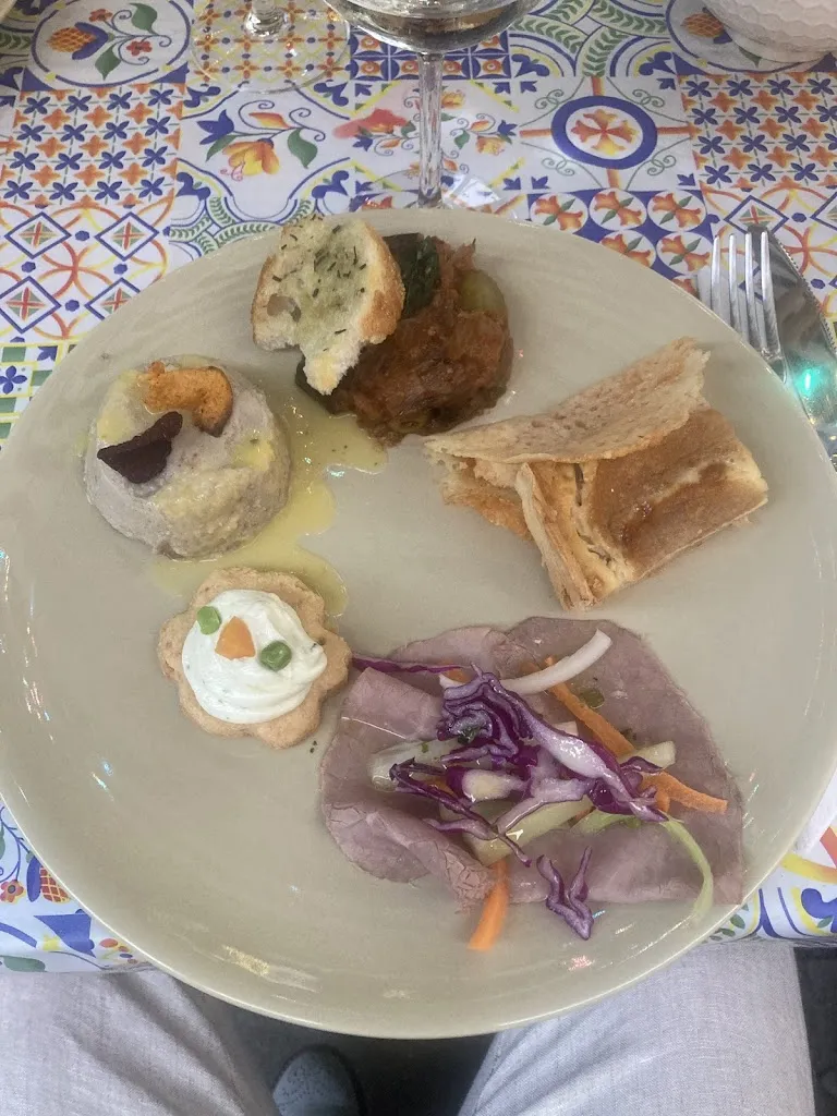 Bob Trivellin_La Cuisine Café_Leini_review