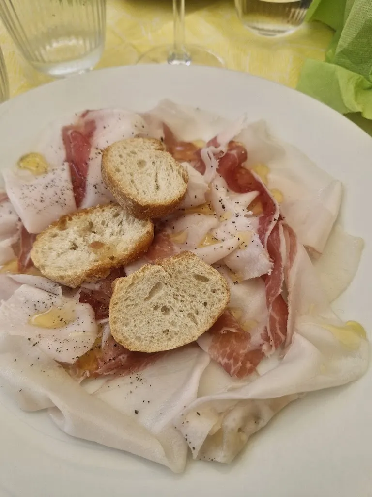 Cinzia Marchy_Ristorante La Società siry&aury_Leini_review