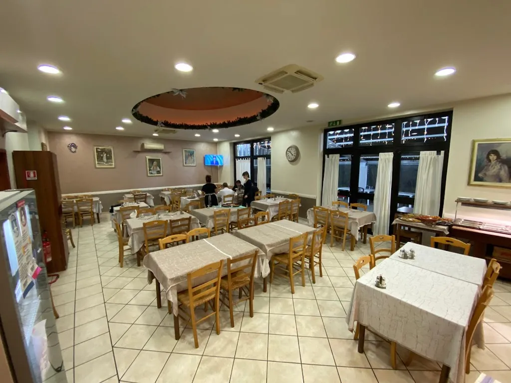 Regina Di Quadri_Leini_slider_image_1