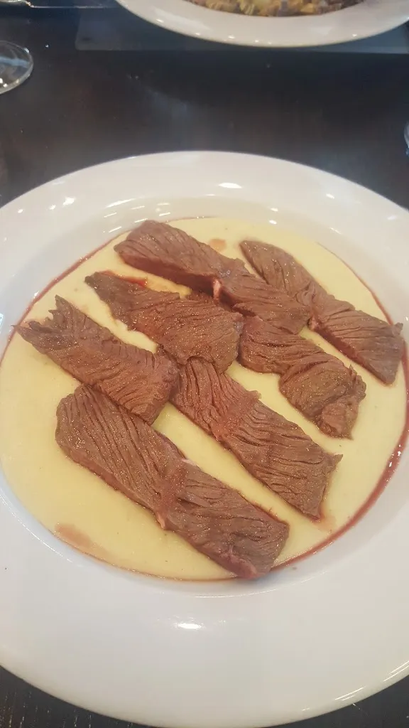 ANASTASIA ZOLOTUKHINA_Il Vino fra Le Rose_Leini_review