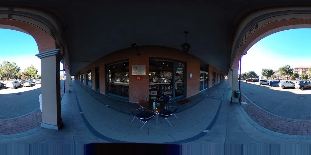 Il Vino fra Le Rose restaurant in Leini