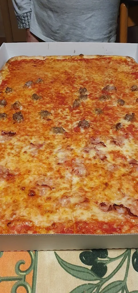 Menu_Pizza Fantasy_Leini_image_3