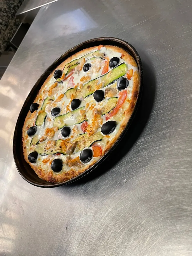 Menu_Pizza Fantasy_Leini_image_4