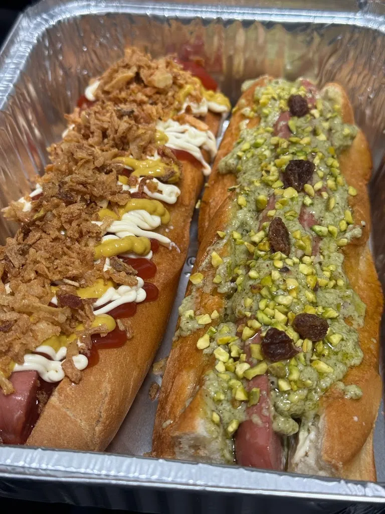 Crazy Hot-Dog11 restaurant in Leini