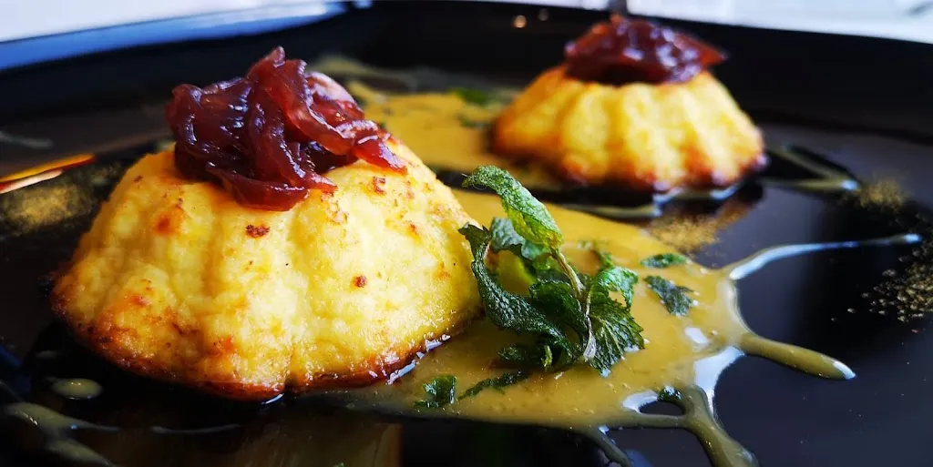 Ristorante Cavour 2.0_Ivrea_slider_image_1