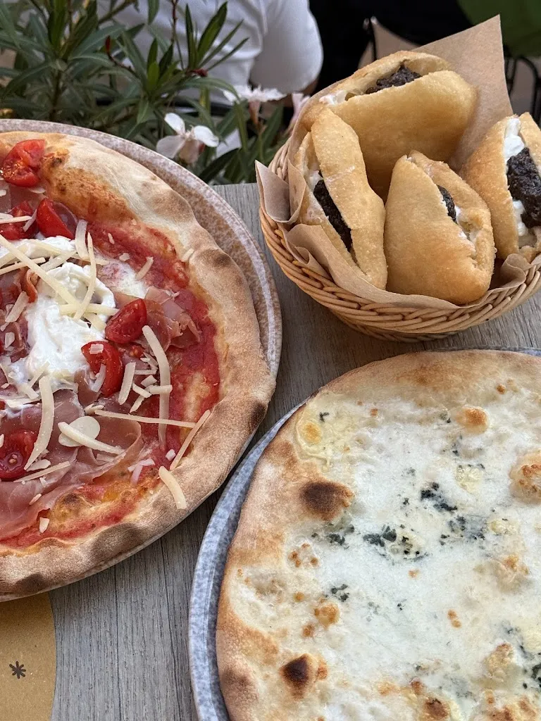 Iro Georgiou_Rampavilla_Conversano_review