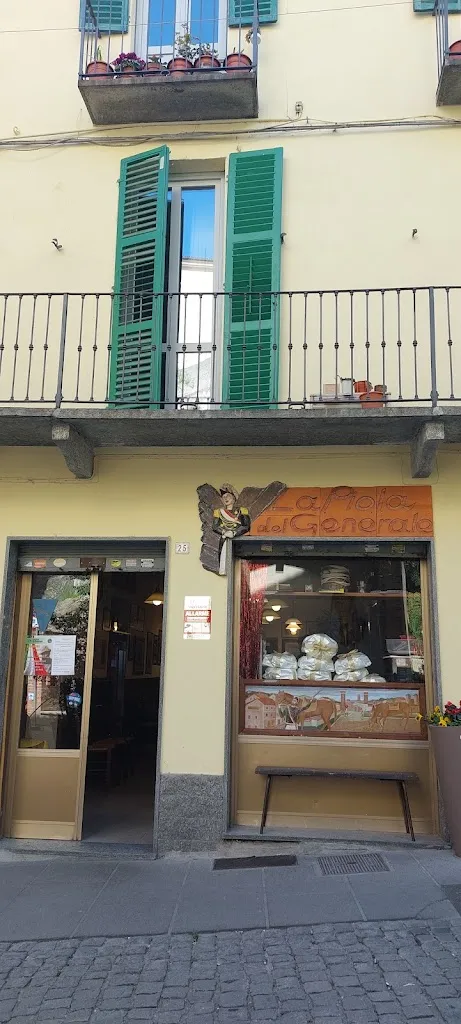 Ivaylo Petrov_La Piola Del Generale_Ivrea_review