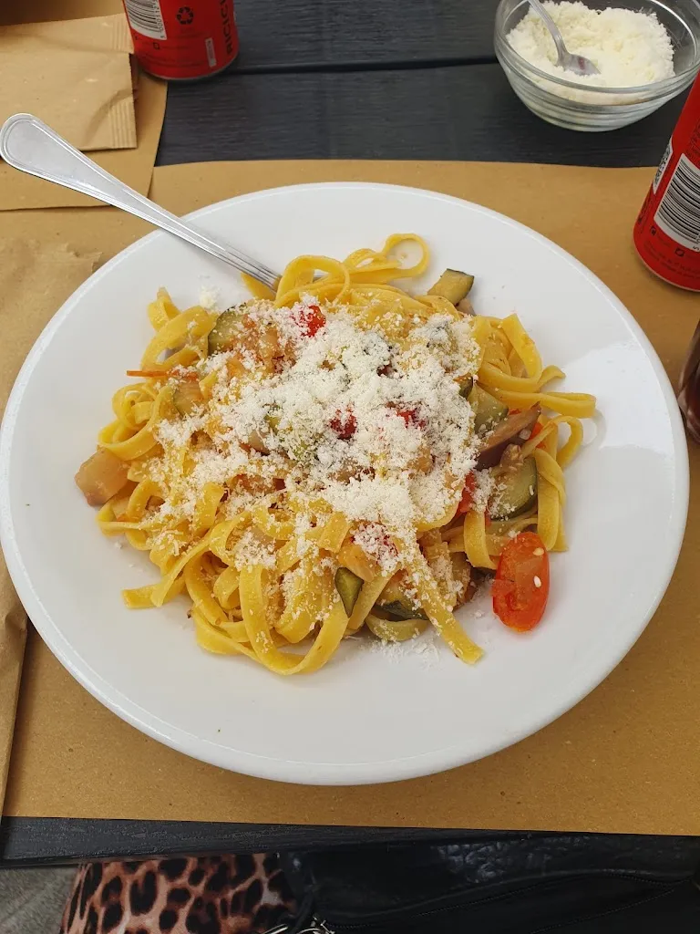 Trine Ergan_La Piola Del Generale_Ivrea_review