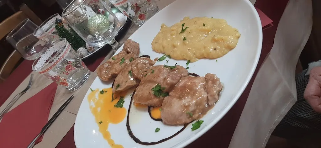 L'oca Fòla Bistrot_Ivrea_slider_image_2