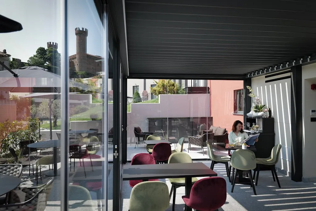 XO Lounge Bar_Ivrea_slider_image_1