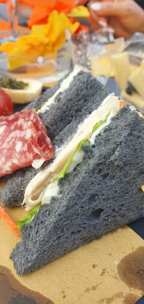 Isa_Murgia_L'Esagono food & drink_Ivrea_review