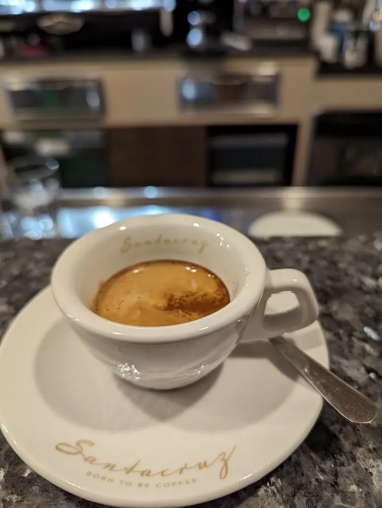 Zizi Korvin-Bene_Caffè Gioberti Piadineria_Ivrea_review