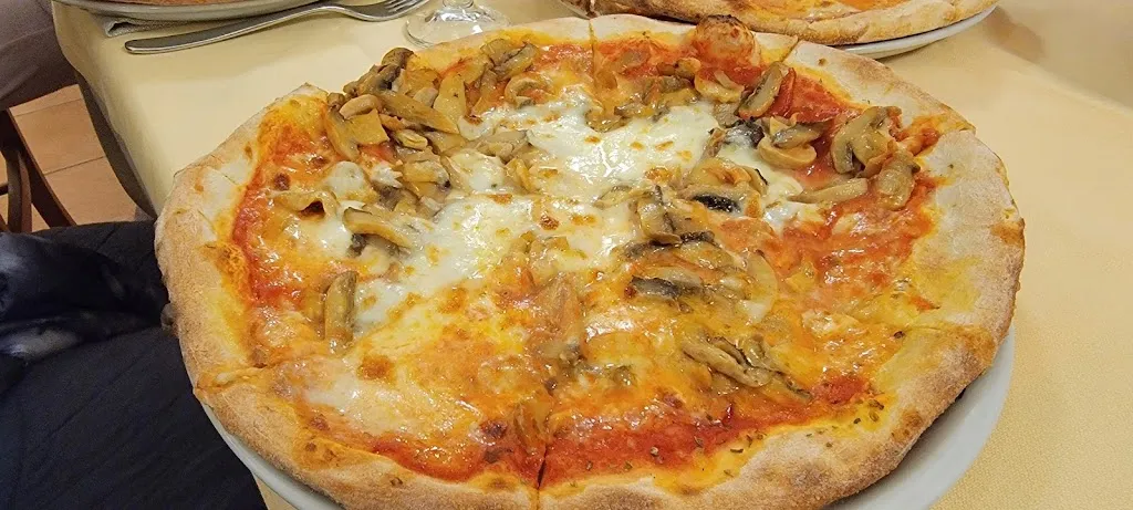 Menu_Ristorante Pizzeria La Lucciola_Ivrea_image_9