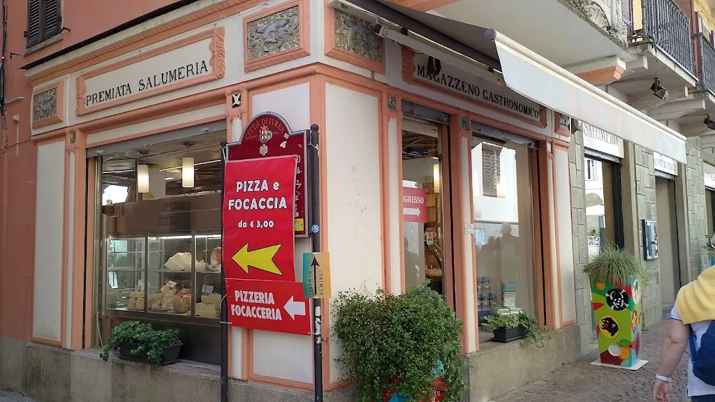 Magazzeno Gastronomico_Ivrea_slider_image_3