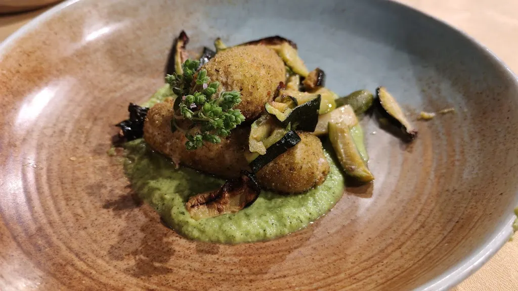 Ristorante Pizzeria Mergellina_Ivrea_slider_image_1