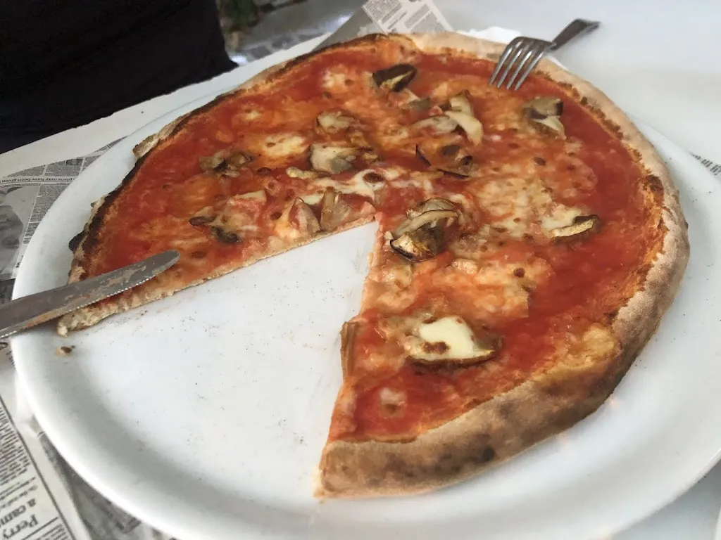 Pizzeria Di Sorrento Di Bartolo Alessandro_Livorno Ferraris_slider_image_1