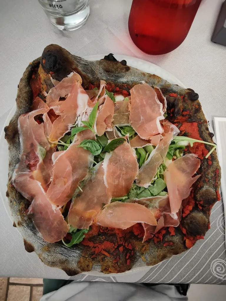 Giacomo Nasi_La Smorfia di Pulcinella Pizzeria Ristorante_Lombardore_review