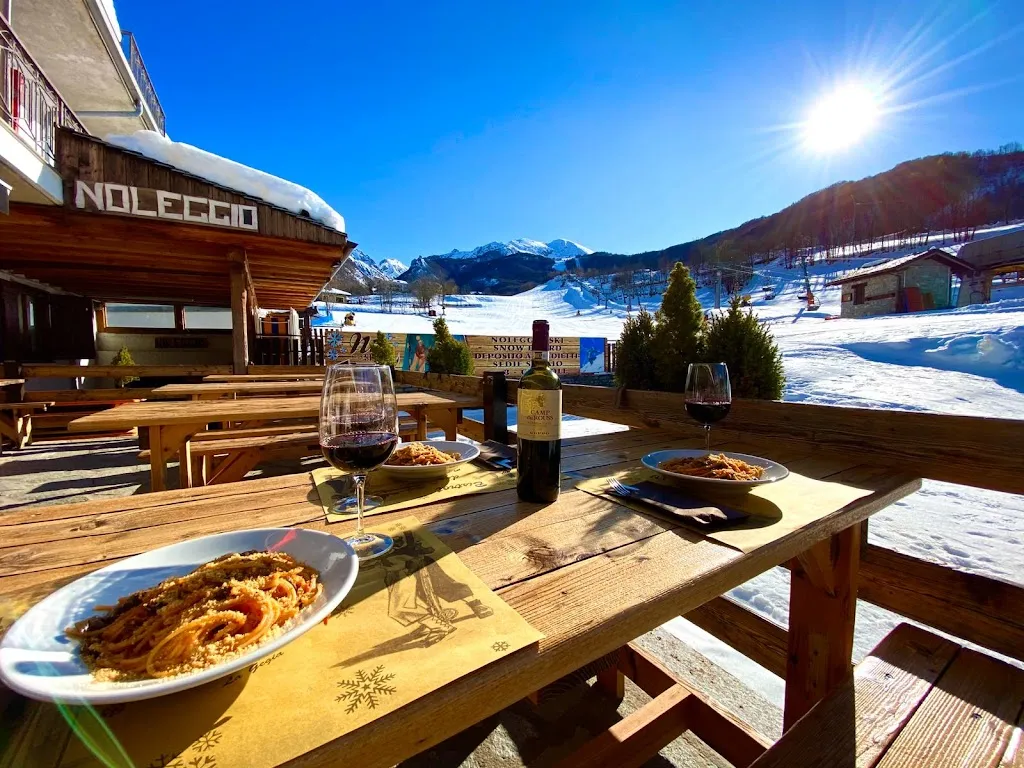 Bistrot des Neiges. La gegia_Limone Piemonte_slider_image_2