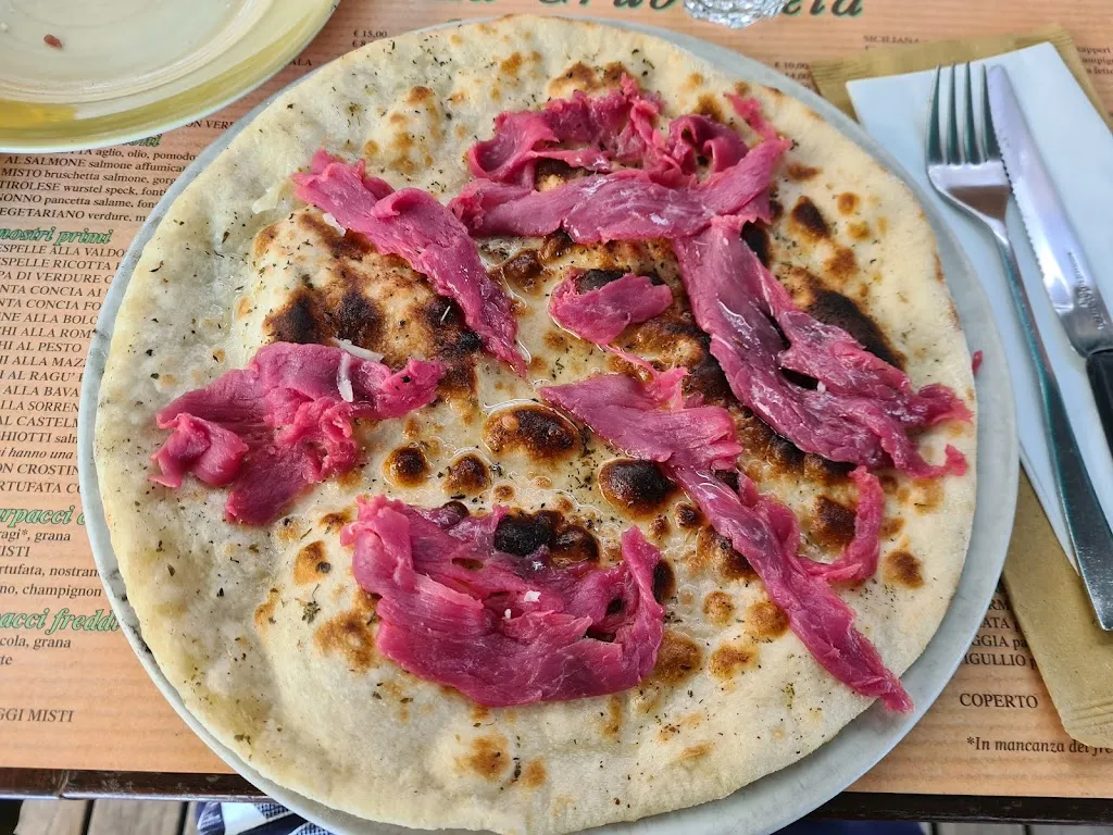 Pizzeria La Crubarsela_Limone Piemonte_slider_image_3