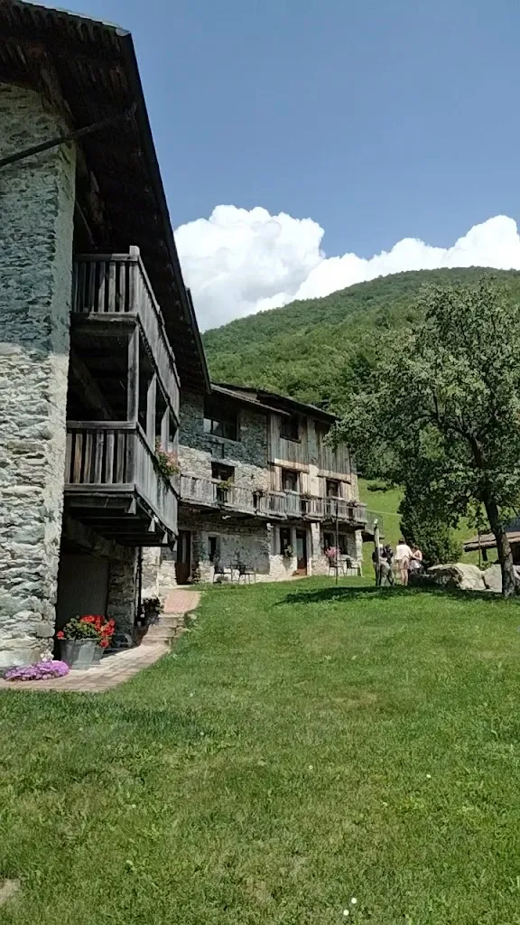 Agriturismo L'Agrifoglio_Limone Piemonte_slider_image_2